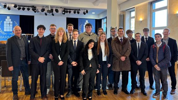 Planspiel „MarMUN“ 2025 zu den Vereinten Nationen im Jahrgang 13 Planspiel „MarMUN“ 2025 zu den Vereinten Nationen im Jahrgang 13