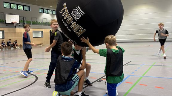 Begegnungstage der Sportklasse 5a in Sögel: Sport, Gemeinschaft und jede Menge Bewegung Begegnungstage der Sportklasse 5a in Sögel: Sport, Gemeinschaft und jede Menge Bewegung