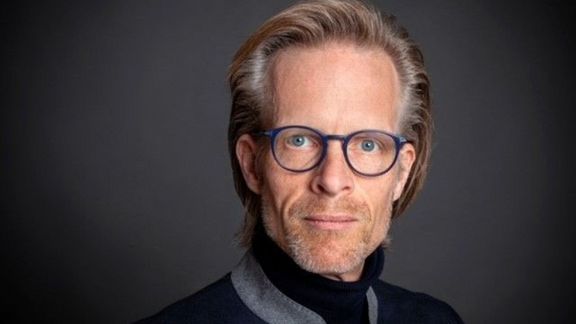Podcast WeitBlick: Wahl, Rente, Neuanfang – Professor Kronenberg im Gespräch Podcast WeitBlick: Wahl, Rente, Neuanfang – Professor Kronenberg im Gespräch