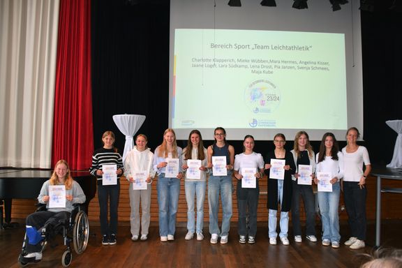 Schülerehrungen 2024 am Gymnasium Papenburg in den Jahrgängen 8 bis 10