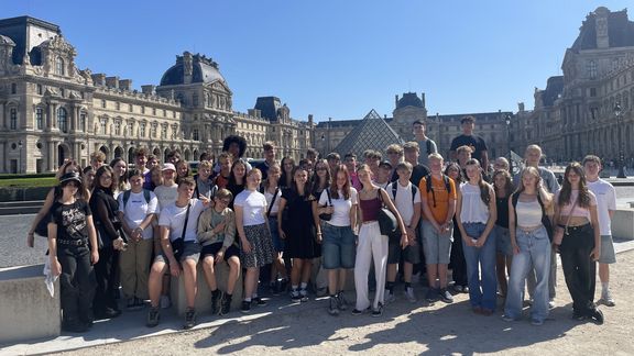 Parisfahrt 2025 der Französisch-Kurse: „Oh mein Gott, ist das schön hier!“ Parisfahrt 2025 der Französisch-Kurse: „Oh mein Gott, ist das schön hier!“