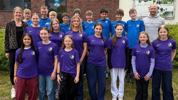 Erfolgreiche Teilnahme beim Bezirksentscheid Schwimmen 2026 in Emden Erfolgreiche Teilnahme beim Bezirksentscheid Schwimmen 2026 in Emden