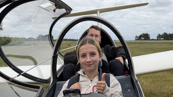 Projekt „Fliegen“: Das Gymnasium Papenburg hebt ab Projekt „Fliegen“: Das Gymnasium Papenburg hebt ab